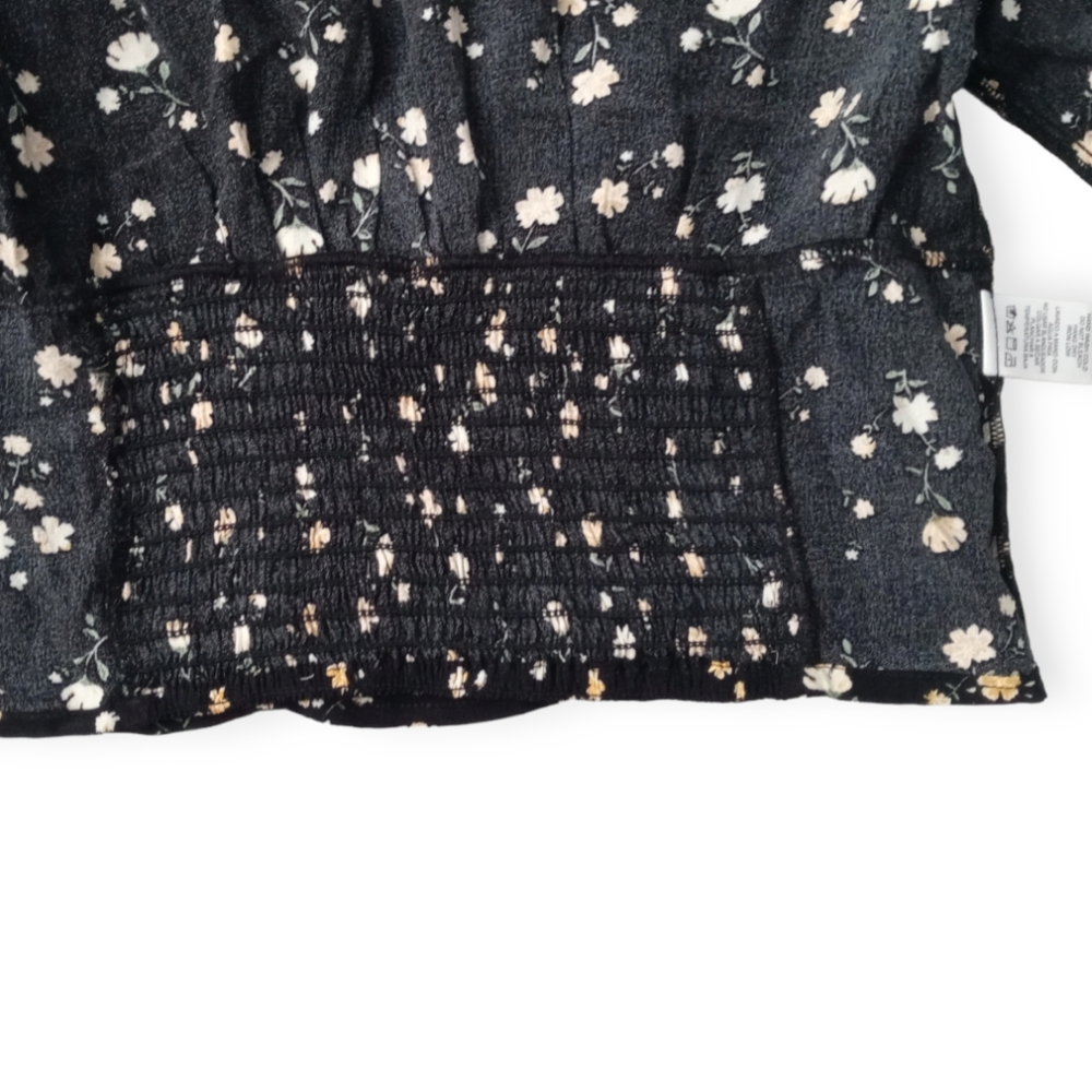 NWOT- LOVE TREE CROPPED LONG SLEEVE BLOUSE. SIZE S. COLOR BlACK, YELLOW - Picture 11 of 15